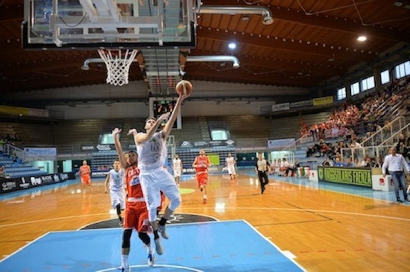 Contro Santarcangelo Inizia Un Caldo Novembre Ricco Di Derby