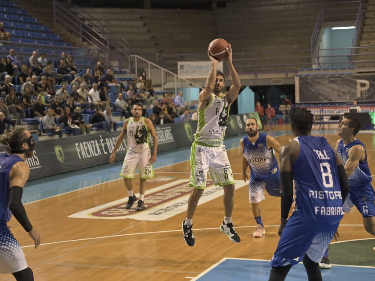 I Blacks Superano Fabriano Al Fotofinish