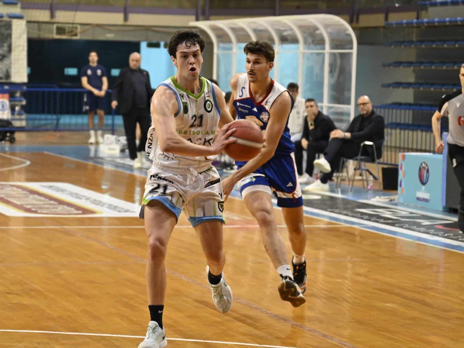 I Blacks Conquistano I Play Off